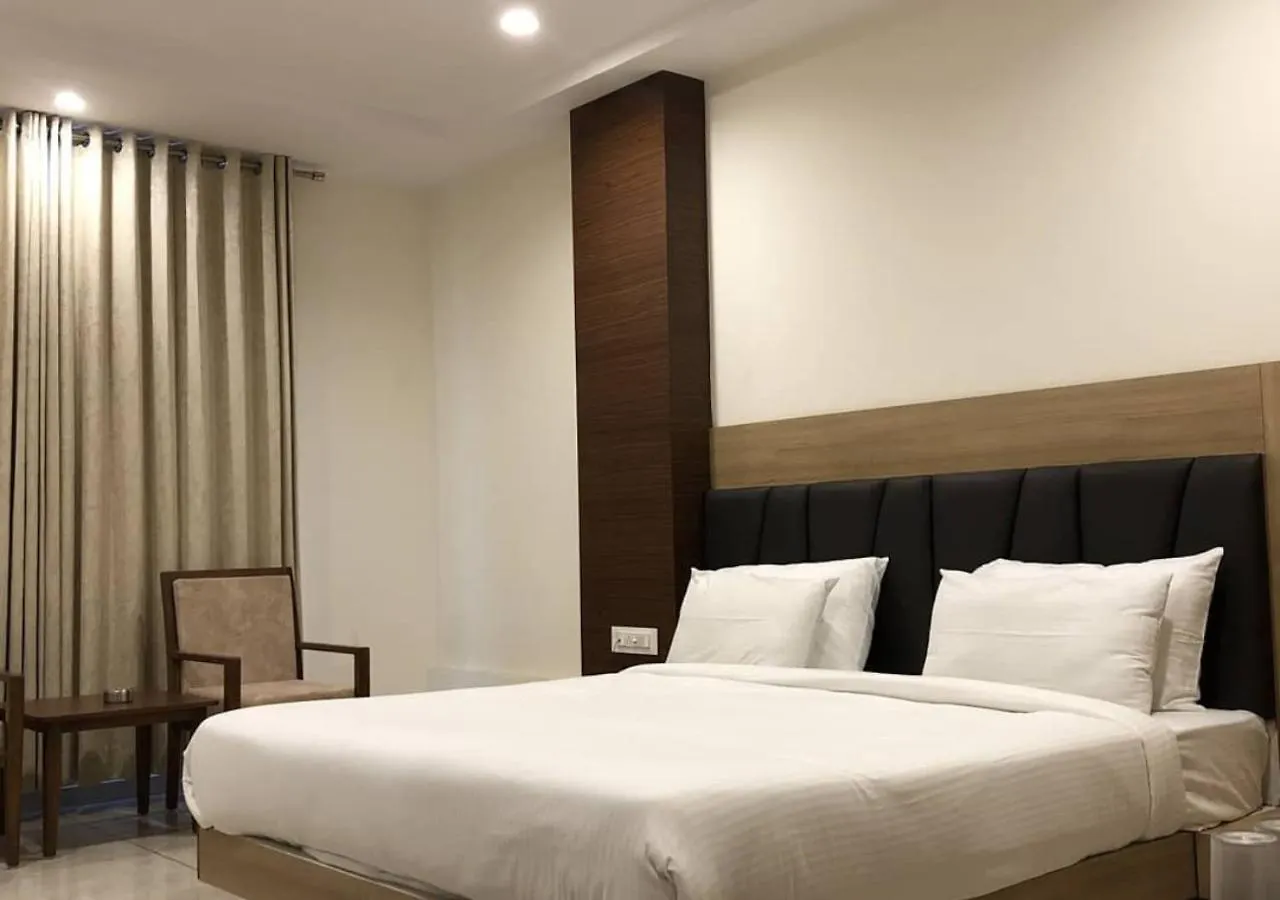 Hotel Aaradhya Udaipur 4*,  India